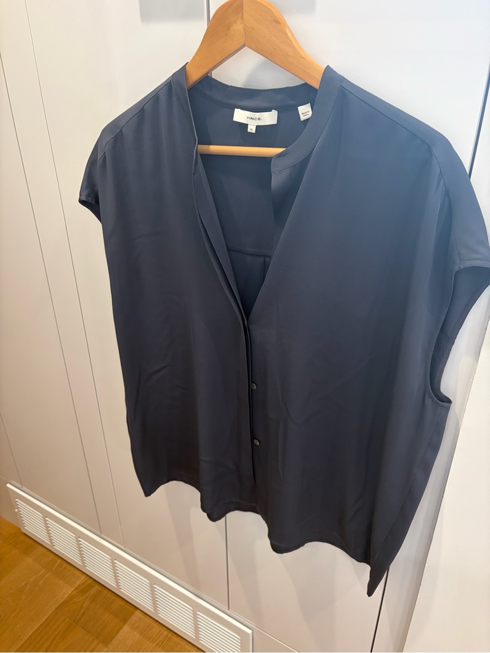 Vince Slate Blue Cap-Sleeve Button-Front Blouse